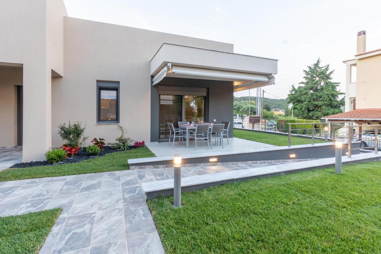 3 Doors Villas Nea Iraklitsa Exteriör bild