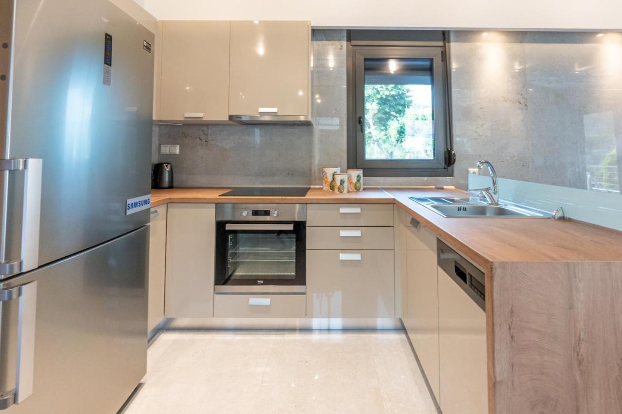 3 Doors Villas Nea Iraklitsa Exteriör bild