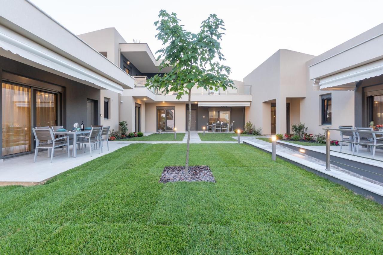 3 Doors Villas Nea Iraklitsa Exteriör bild