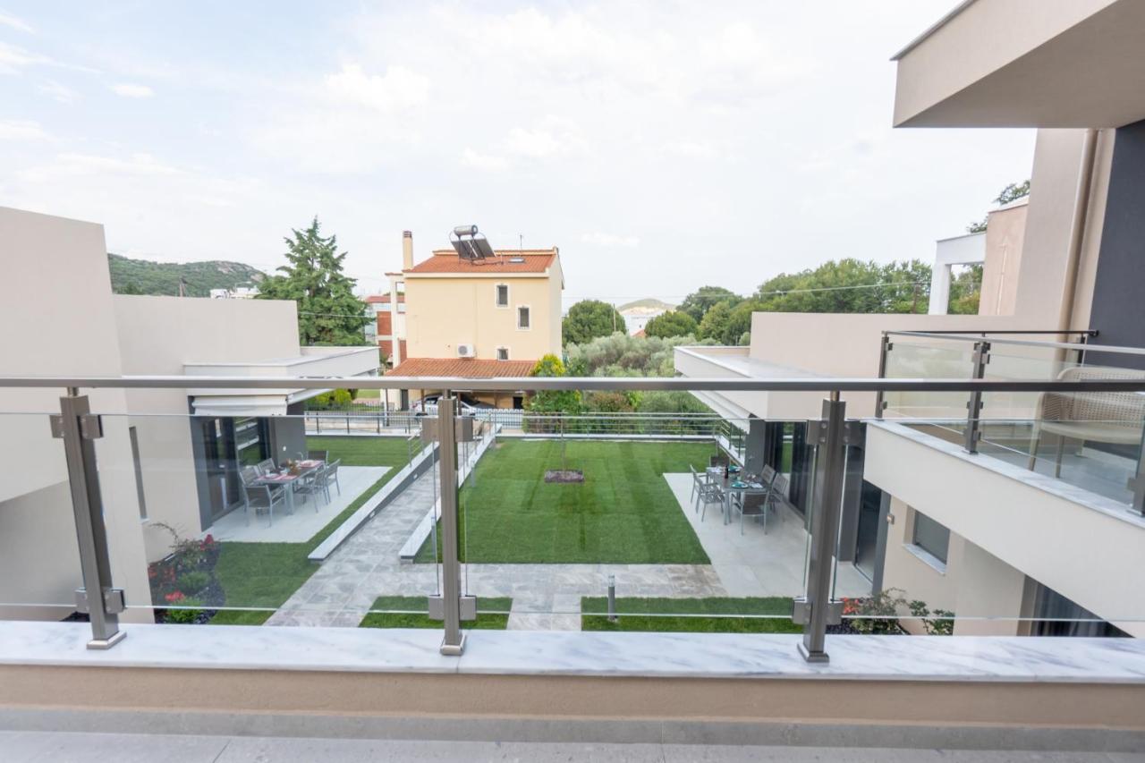 3 Doors Villas Nea Iraklitsa Exteriör bild
