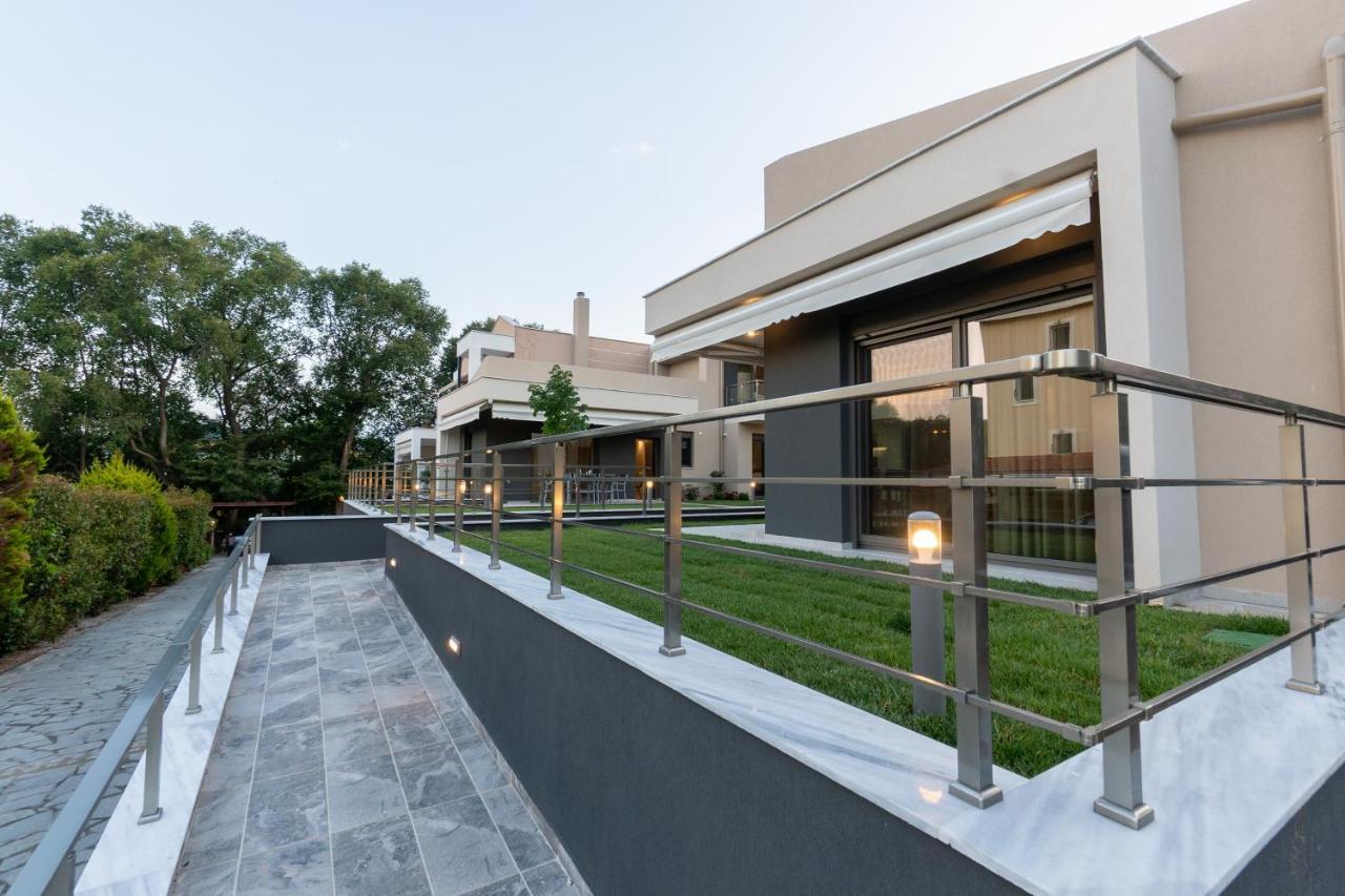 3 Doors Villas Nea Iraklitsa Exteriör bild